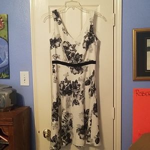 Blk/Wht print dress